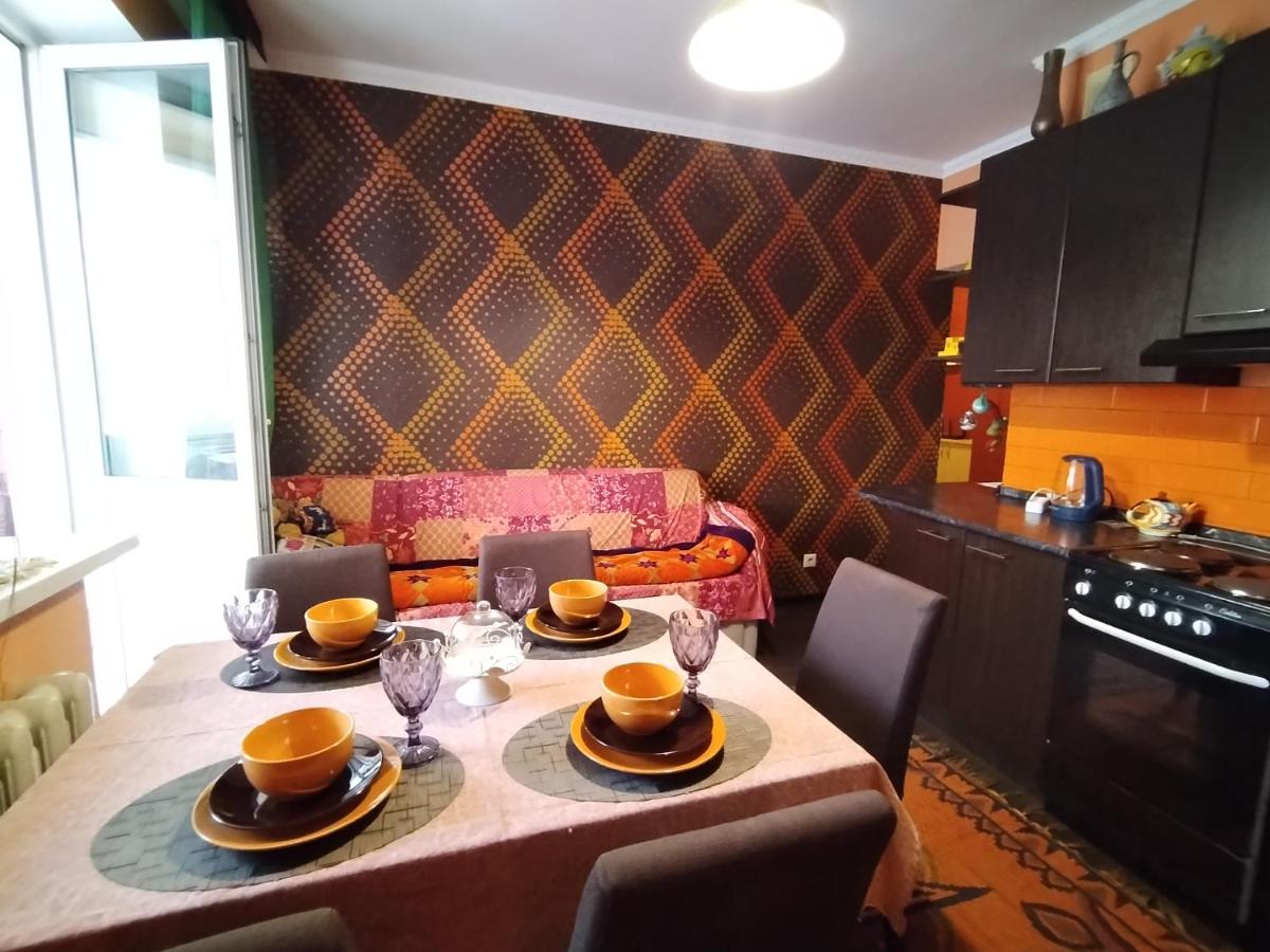 Яркие-уютные апартаменты - Ferienwohnung
