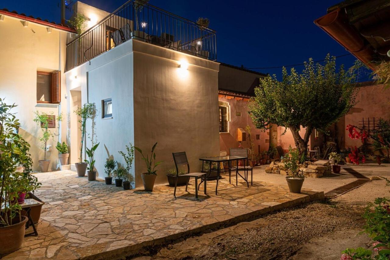 Sappho 3-bedroom House - B&B Tértsa