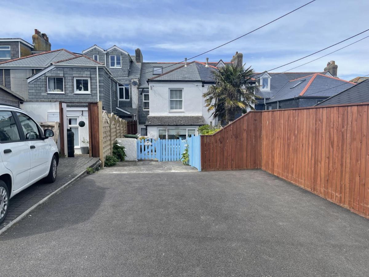 An Marghty, a bright & spacious apartment with Parking & Patio - B&B Saint Ives