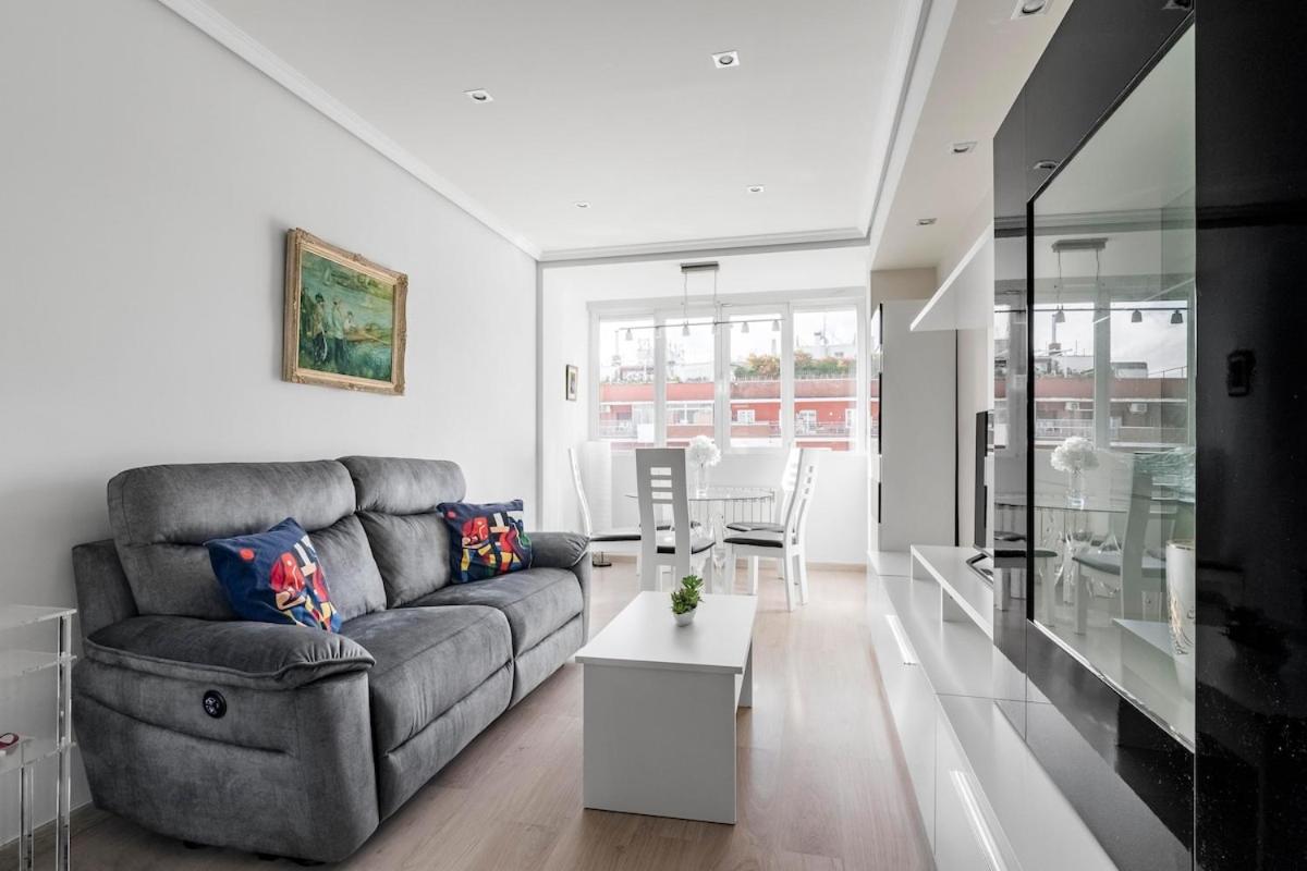 Precioso piso residencial muy luminoso, bien comunicado, de estancia temporal no turístico - Ferienwohnung Madrid