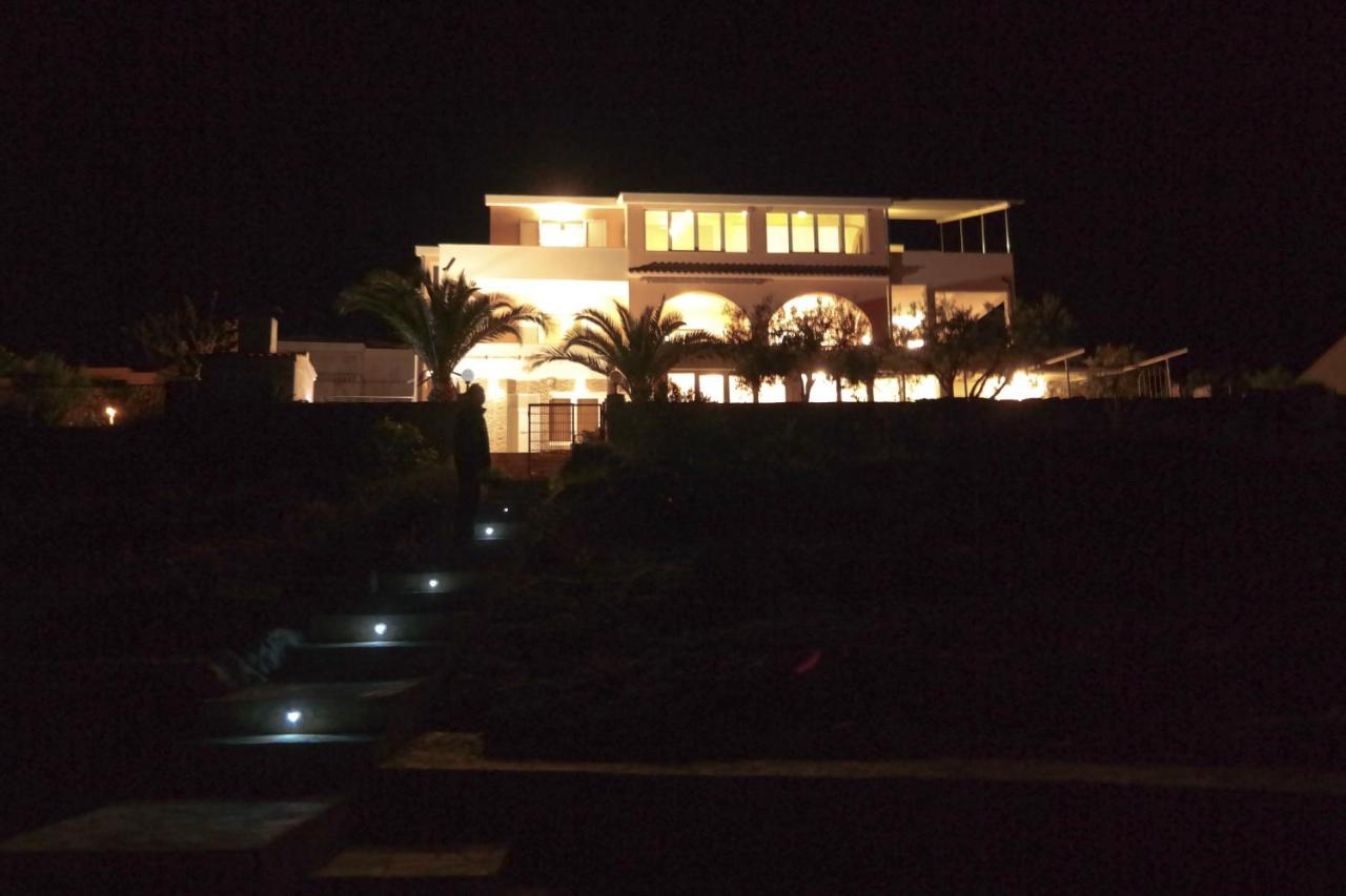 Direkt am Meer-Apartments Puntaplanka - B&B
