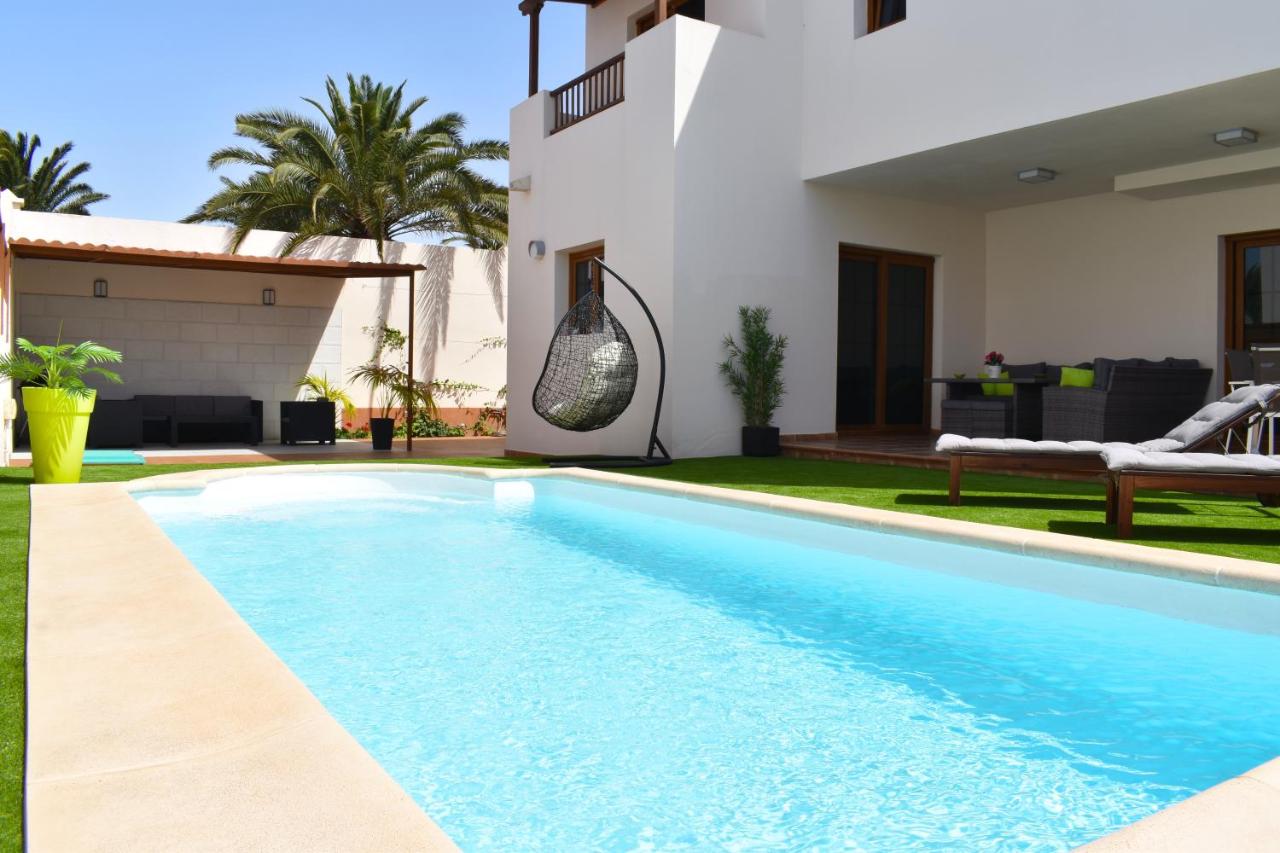 Tilley Private Pool Costa Teguise - Bed and Breakfast Costa Teguise