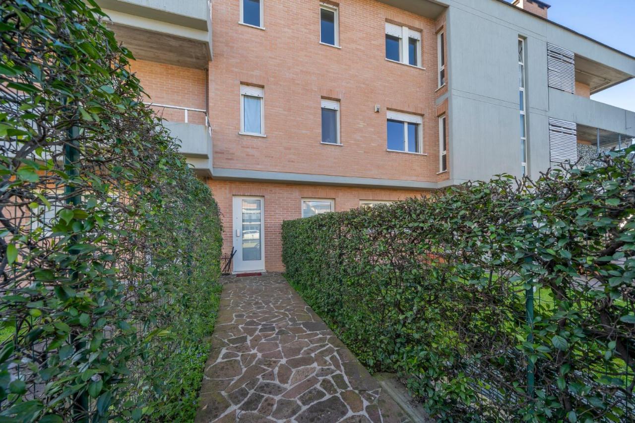 GuestHost - Relax & Spacious Apartment X6 - B&B Udine