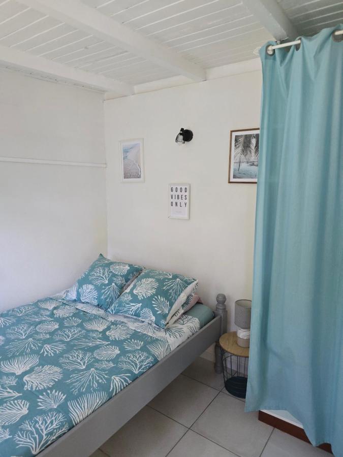 Très Joli T2 à Petit-Bourg - B&B Petit-Bourg