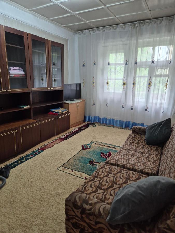 посуточная Халяльная квартира Жалал-Абад - Ferienwohnung Dschalalabat