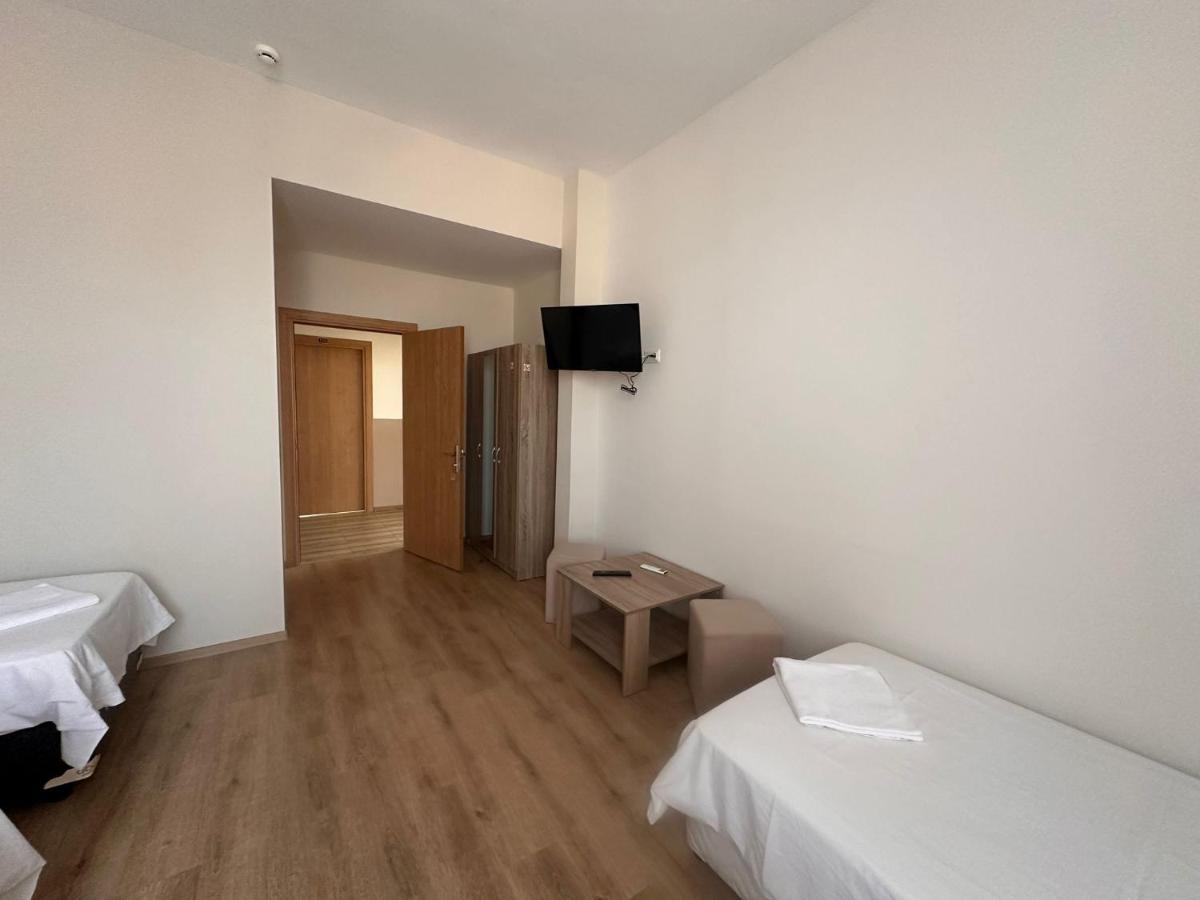 Standard Single Room with Mountain View