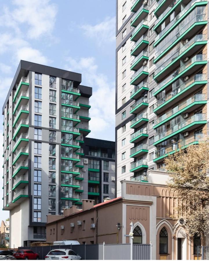 Stylish 1 bedroom studio near Most City - B&B