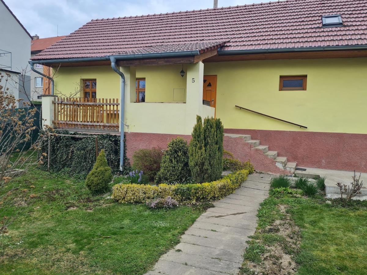 Na Chaloupce - Bed and Breakfast