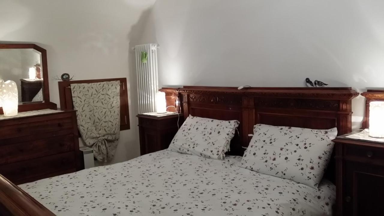 Le Case del Libro Verde Acino d'Uva - B&B Dolceacqua