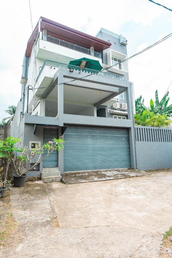 Spacious Eco Guest House Colombo - B&B
