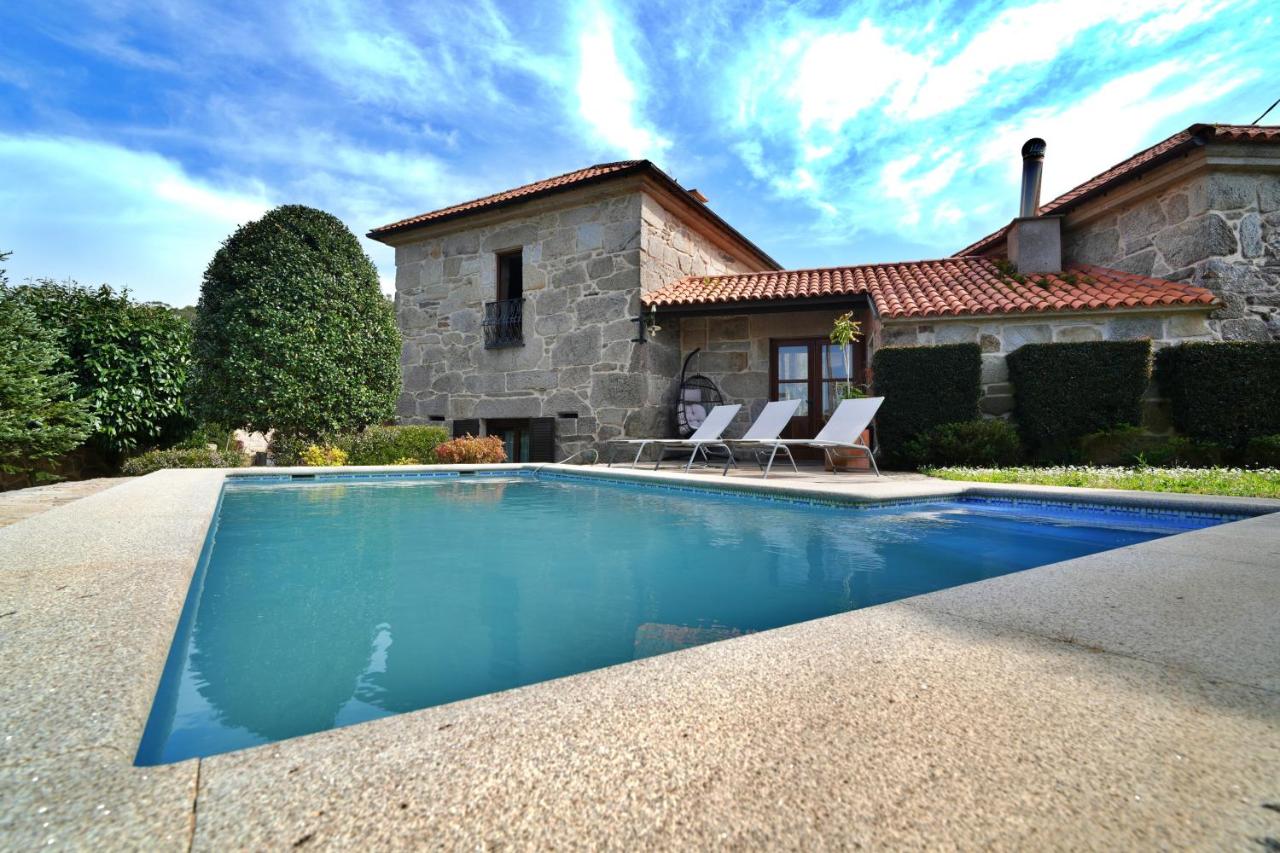 GALIHOST - Casa con piscina próxima a Sanxenxo - B&B Sangenjo