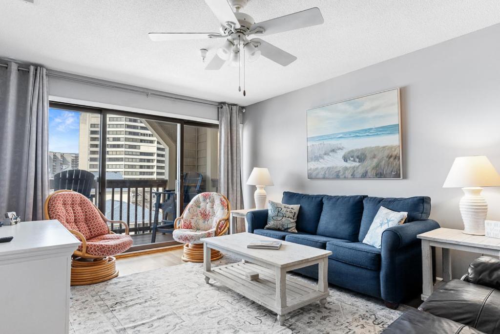 Ocean View 2BR2BA Top-Floor Condo w Balcony & Bay Sunset Views - B&B Ocean City