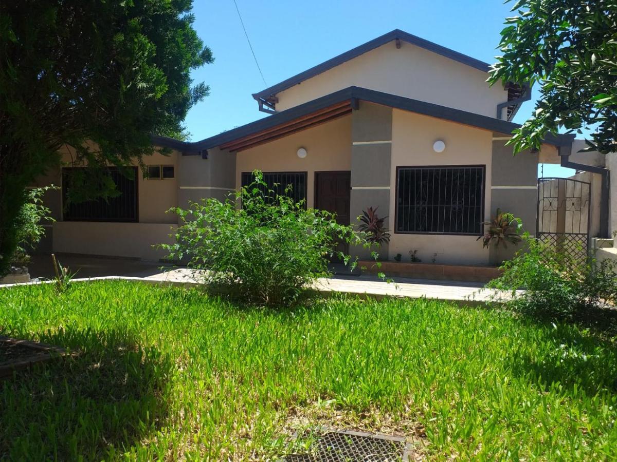 Encarna Hostel - Bed and Breakfast