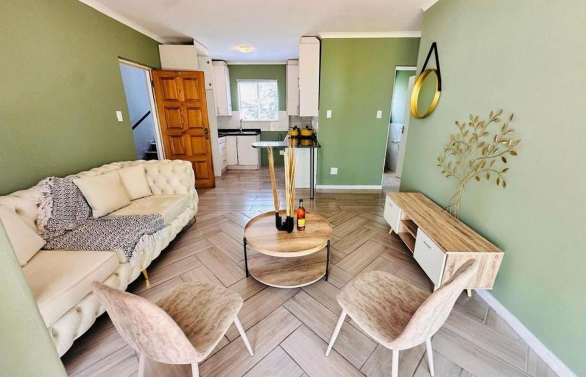 NorthCliff-Hanger - B&B