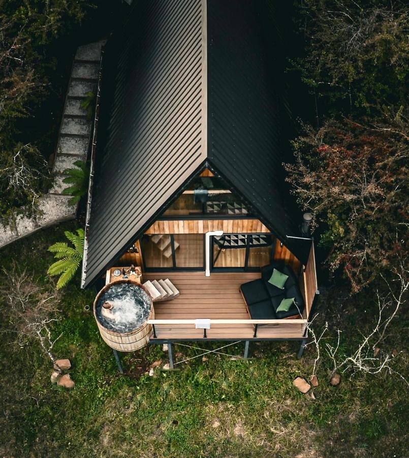 The Eco Cabin Tasmania - Cedar Hot Tub - B&B