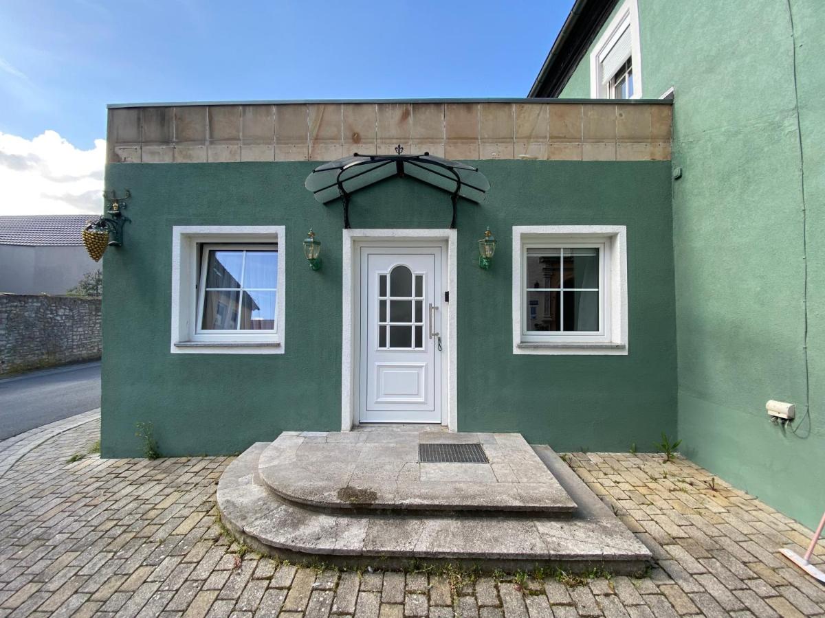 Ferienwohnung Scheuring Flügel EG - B&B Nordheim