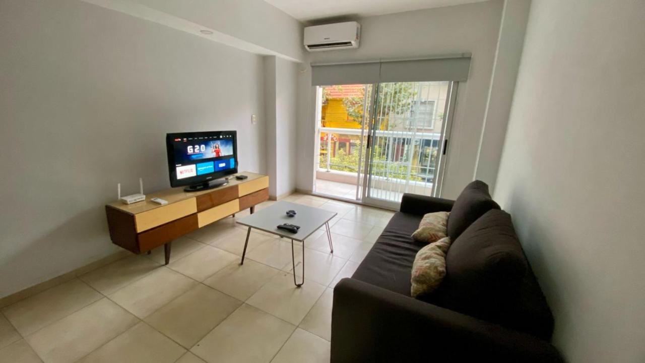 Cómodo departamento a metros del Paseo Aldrey y Guemes - Chambres d’hôtes Mar del Plata
