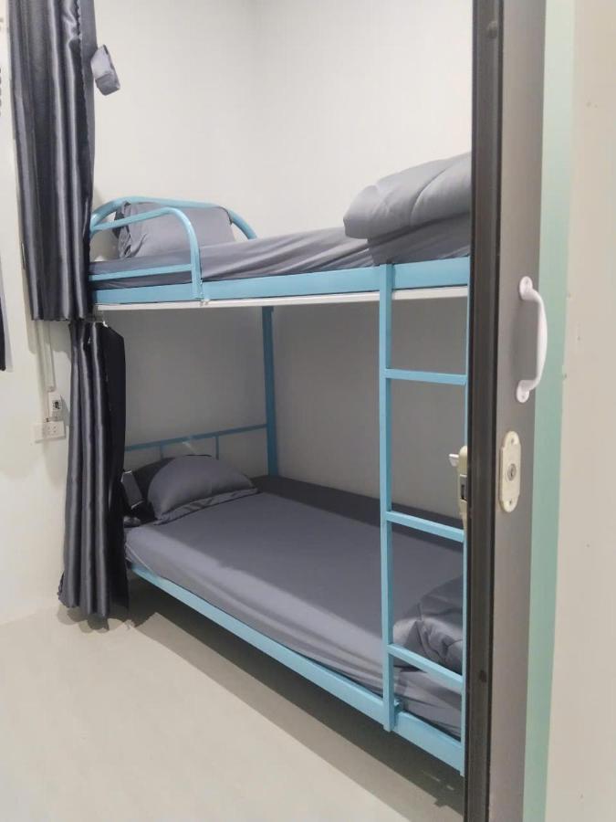 Camera Quadrupla con Bagno in Comune 