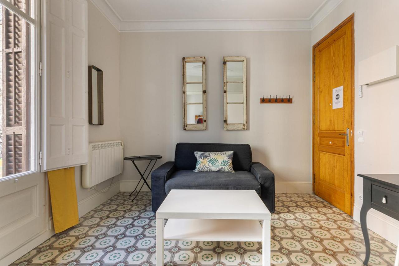 Apartment mit 2 Schlafzimmern und Terrasse - Comte Borrell, 41