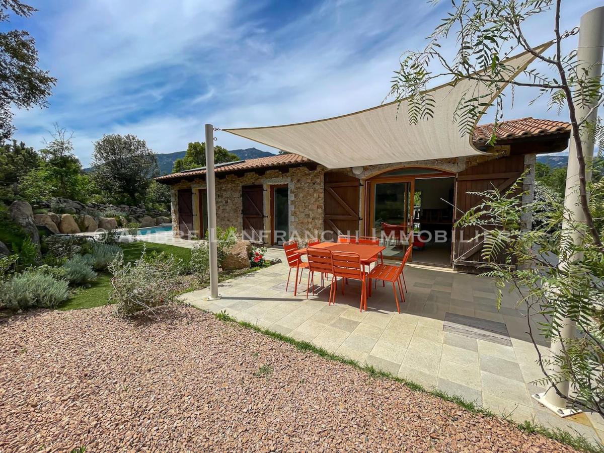 Maison en pierre - 6 personnes - piscine - B&B Porto-Vecchio