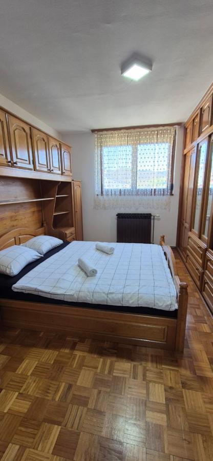 Center Heritage Two-bedroom Apartment - Chambres d’hôtes Teslić