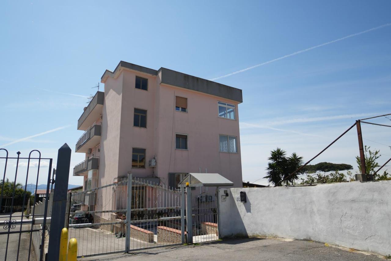 Two-Bedroom Deluxe Apartment with Garden View