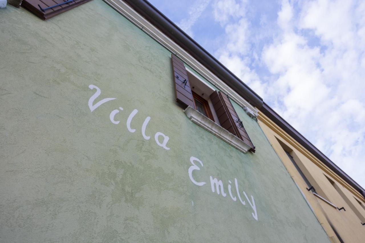 Bloom and Wood - A Zen retreat at Villa Emily - Bed and Breakfast