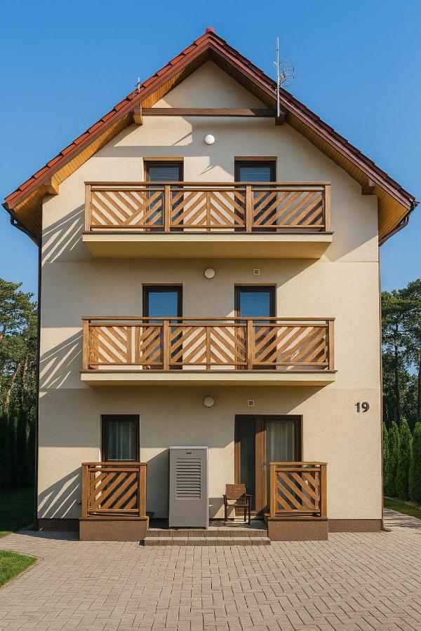 HoliApart Willa Stenga - Przy lesie, taras, plac zabaw, grill - Bed and Breakfast
