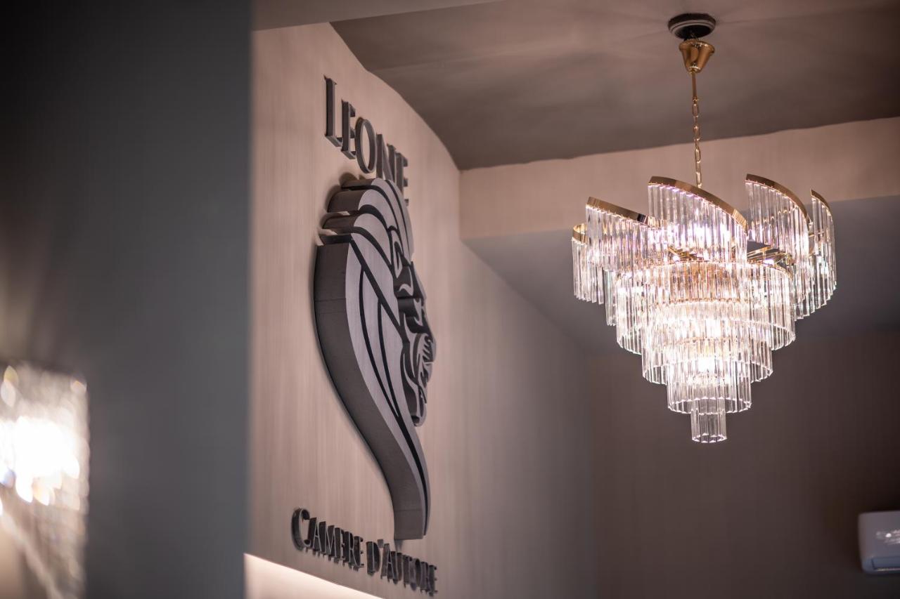 Leone Camere D'autore - Rooftop Prince Centro Storico - B&B Napoli
