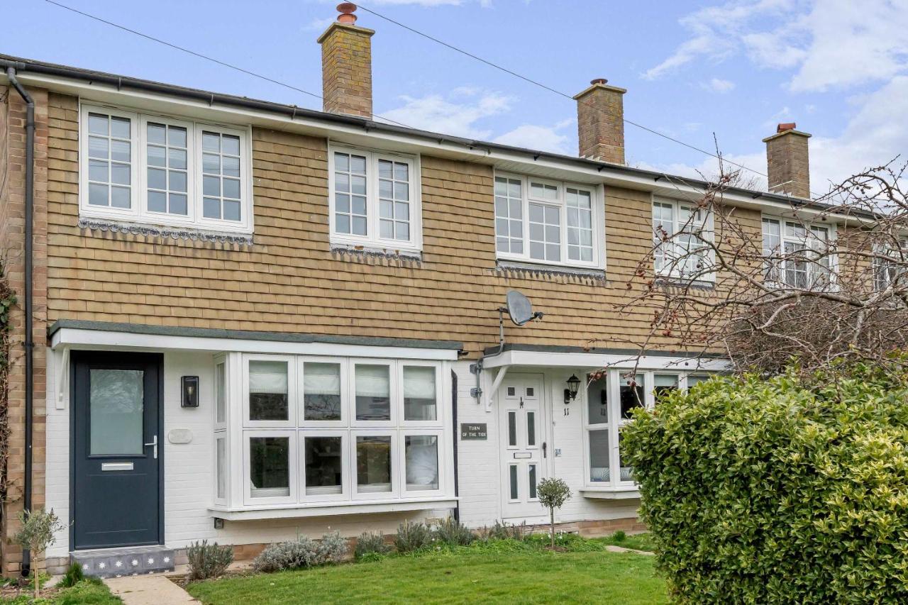 Chic Coastal Retreat - 5-Min Stroll to Beach - Chambres d’hôtes West Wittering