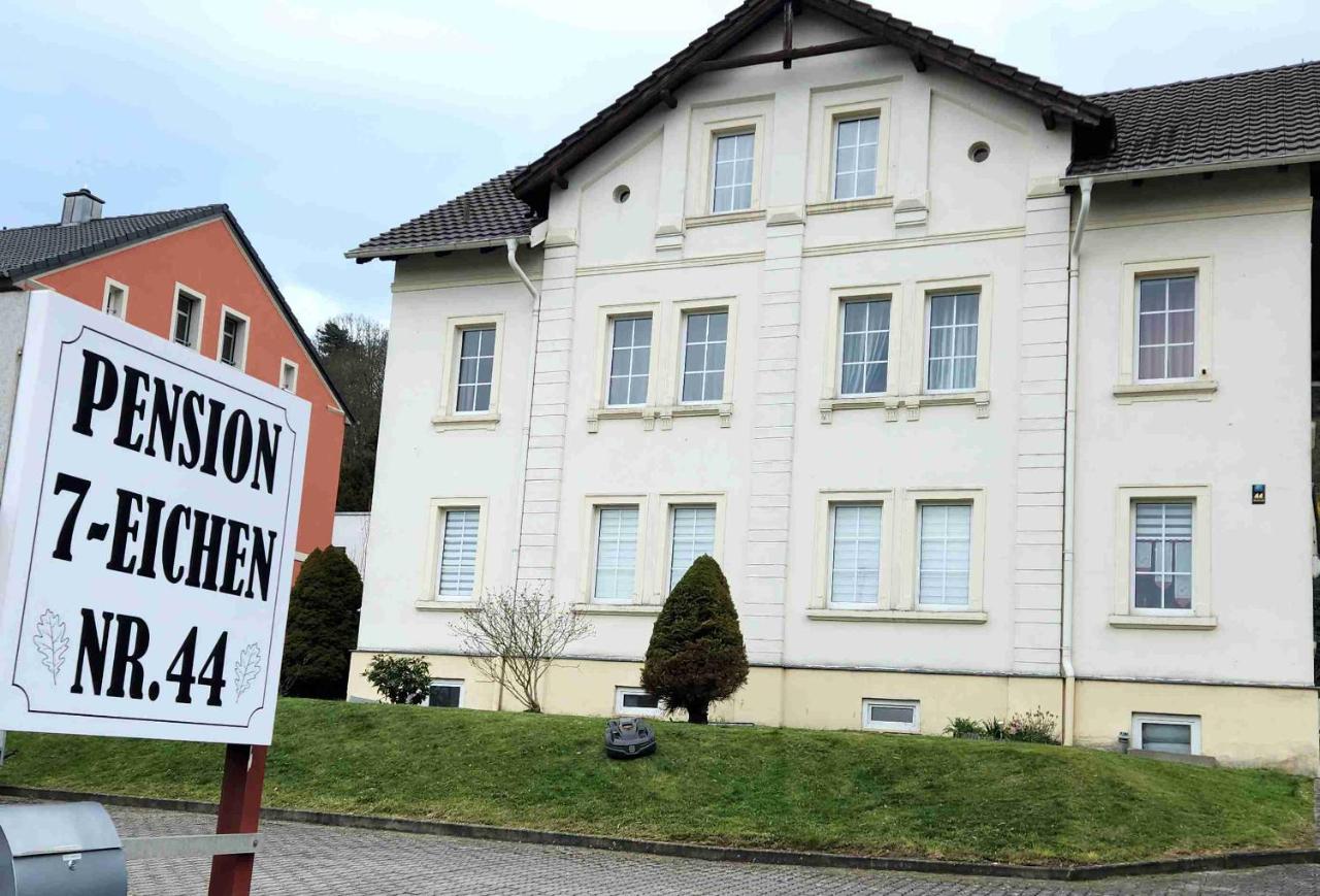 Pension 7-Eichen 44 - B&B