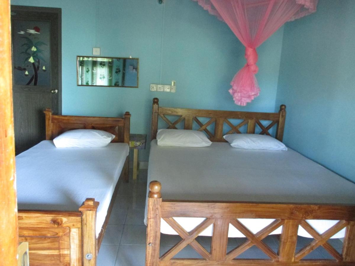 Family Room with Air Condition