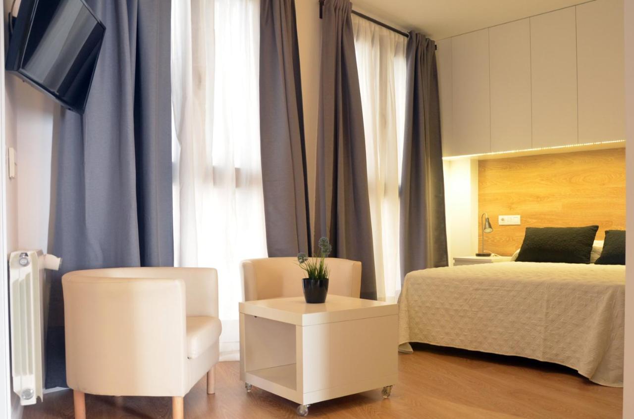 Apartamentos Córdoba Atrium - Chambres d’hôtes Cordoue