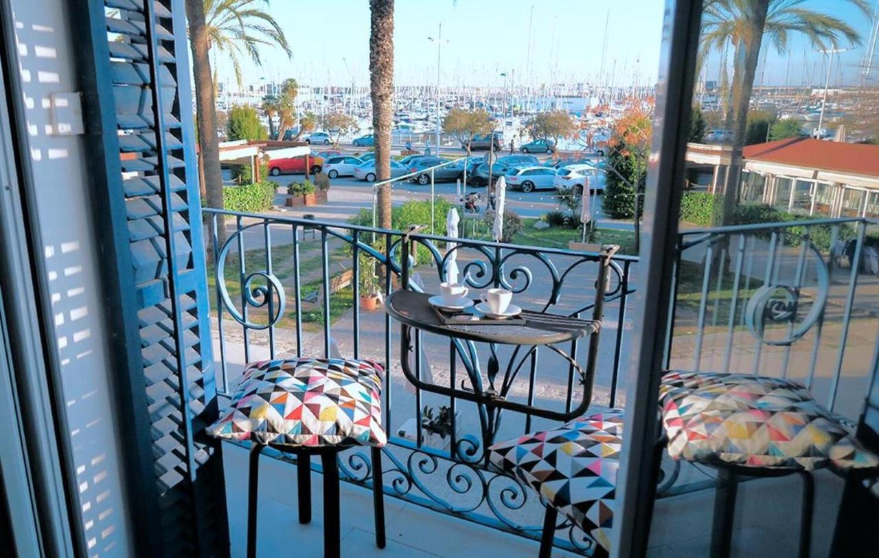 Entire Flat First Beach line - Sea Views - Vilanova i Geltru - Chambres d’hôtes