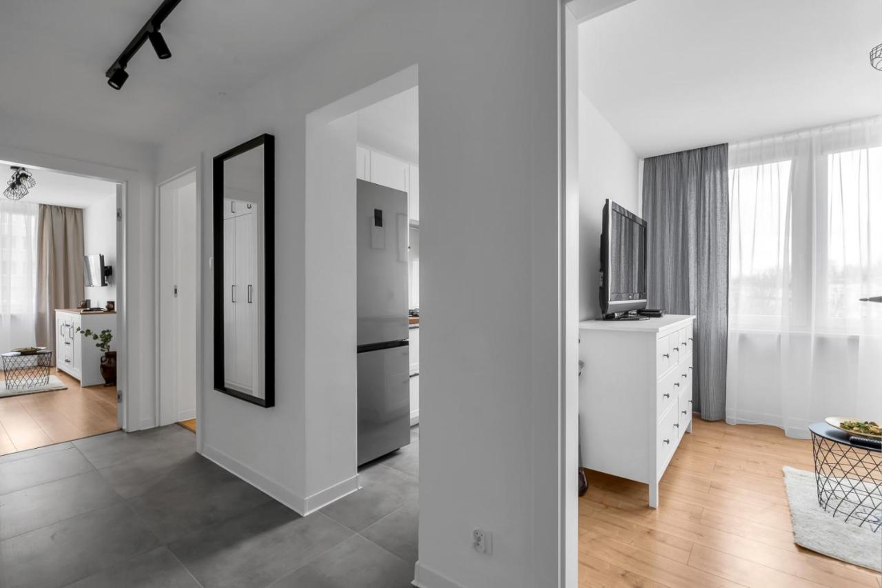 Saska Kępa Apt - 54m2, Two Bedrooms - by Rentujemy - B&B Varsavia