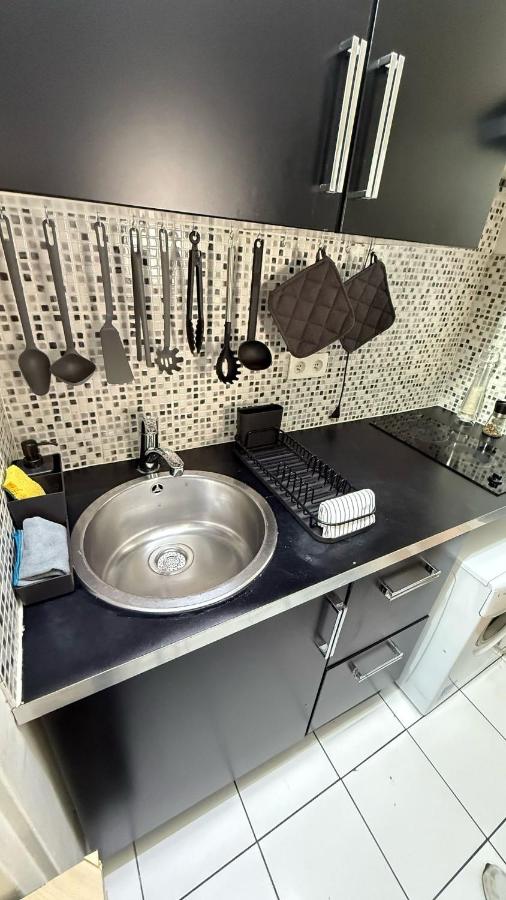 Comfortable Studio à proximité de porte Versaille , Paris - Bed and Breakfast Vanves