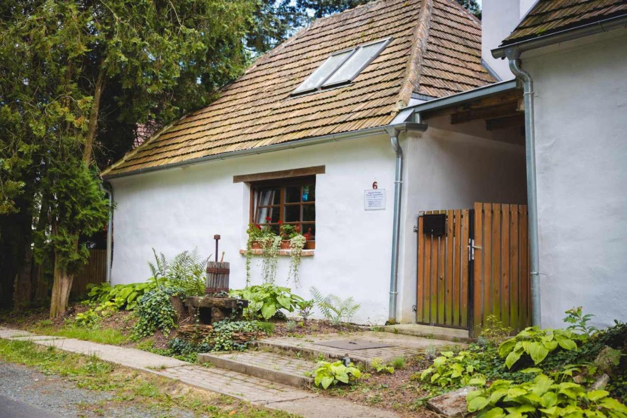 Tömördi Vendégház - B&B