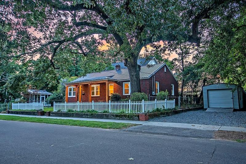 Delsey family home steps away from Park Circle - Chambres d’hôtes