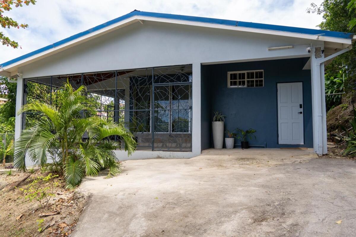 Almond Tree Villa Beach Hideaway with Jacuzzi - B&B Gros Islet