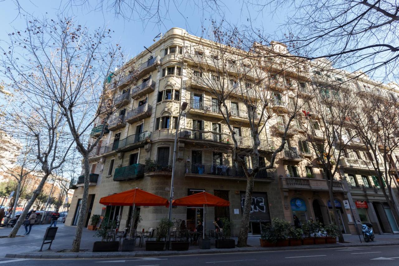AinB Eixample-Miro Apartments - Chambres d’hôtes Barcelone