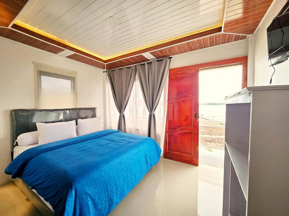 Two-Bedroom Apartment with Ocean View