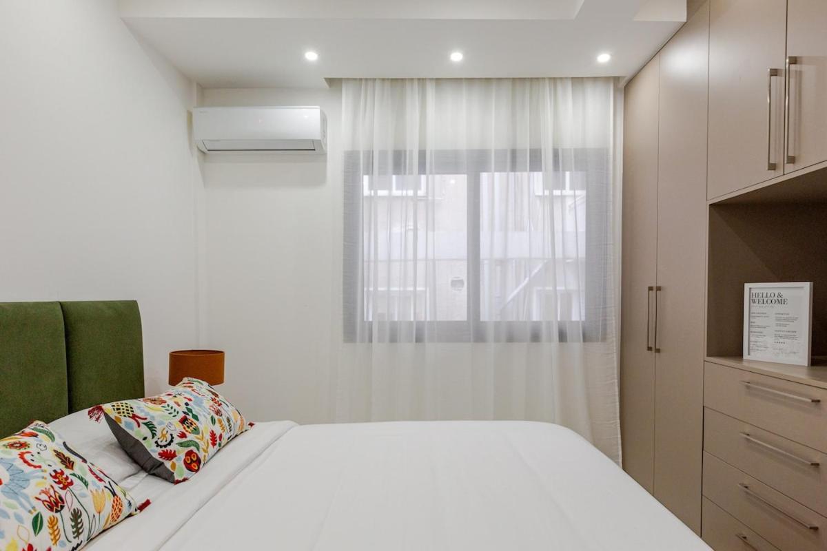 Best location in Larnaca 100m from the beach - B&B Larnaka