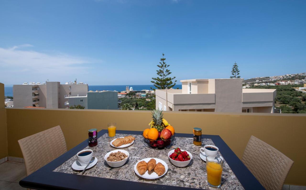 One-Bedroom Apartment with Sea View and Balcony