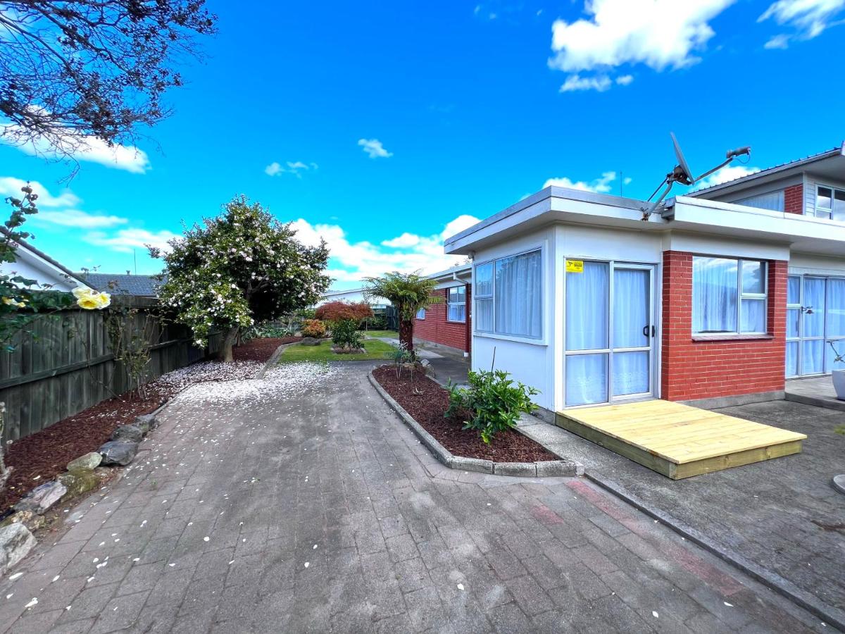 Rotorua Holiday Home - Prime Location - With Garden - Chambres d'hôtes Rotorua