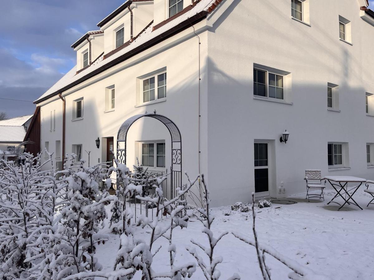 Ferienwohnung Kleines Paradies mit privater Sauna - Ferienwohnung Erkheim