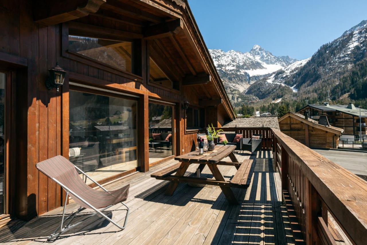 Apartment Soleil, Alpes Travel, Argentière, Sleeps 9 - B&B Chamonix