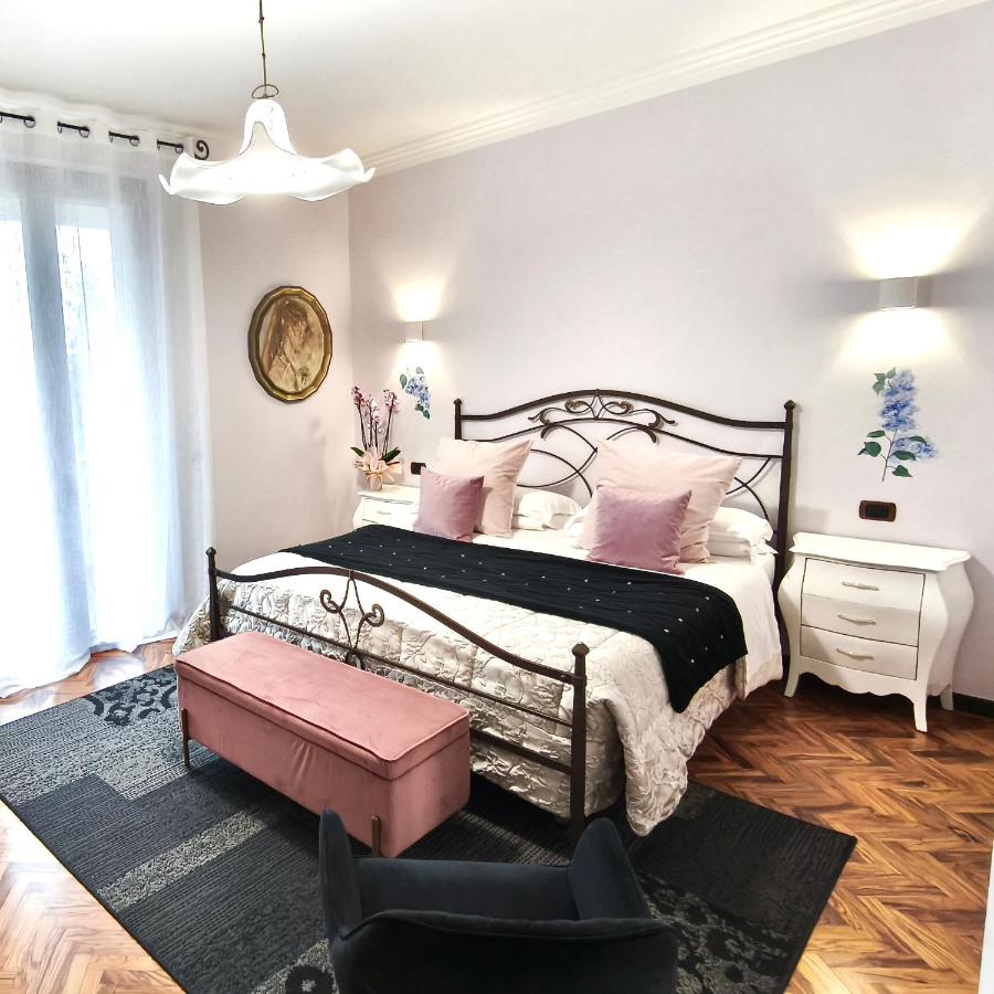 King Room with Balcony
