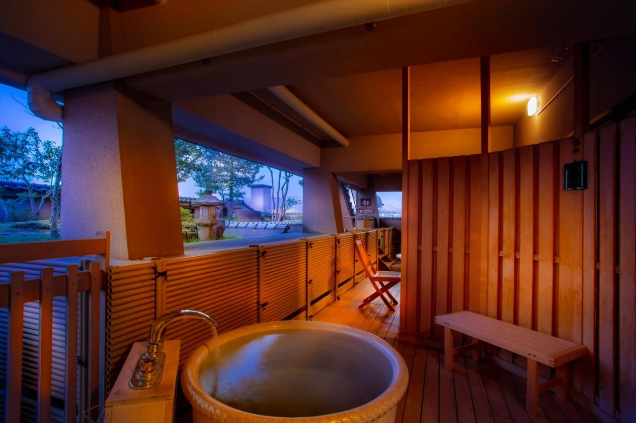 Suite Room with Open-Air Bath