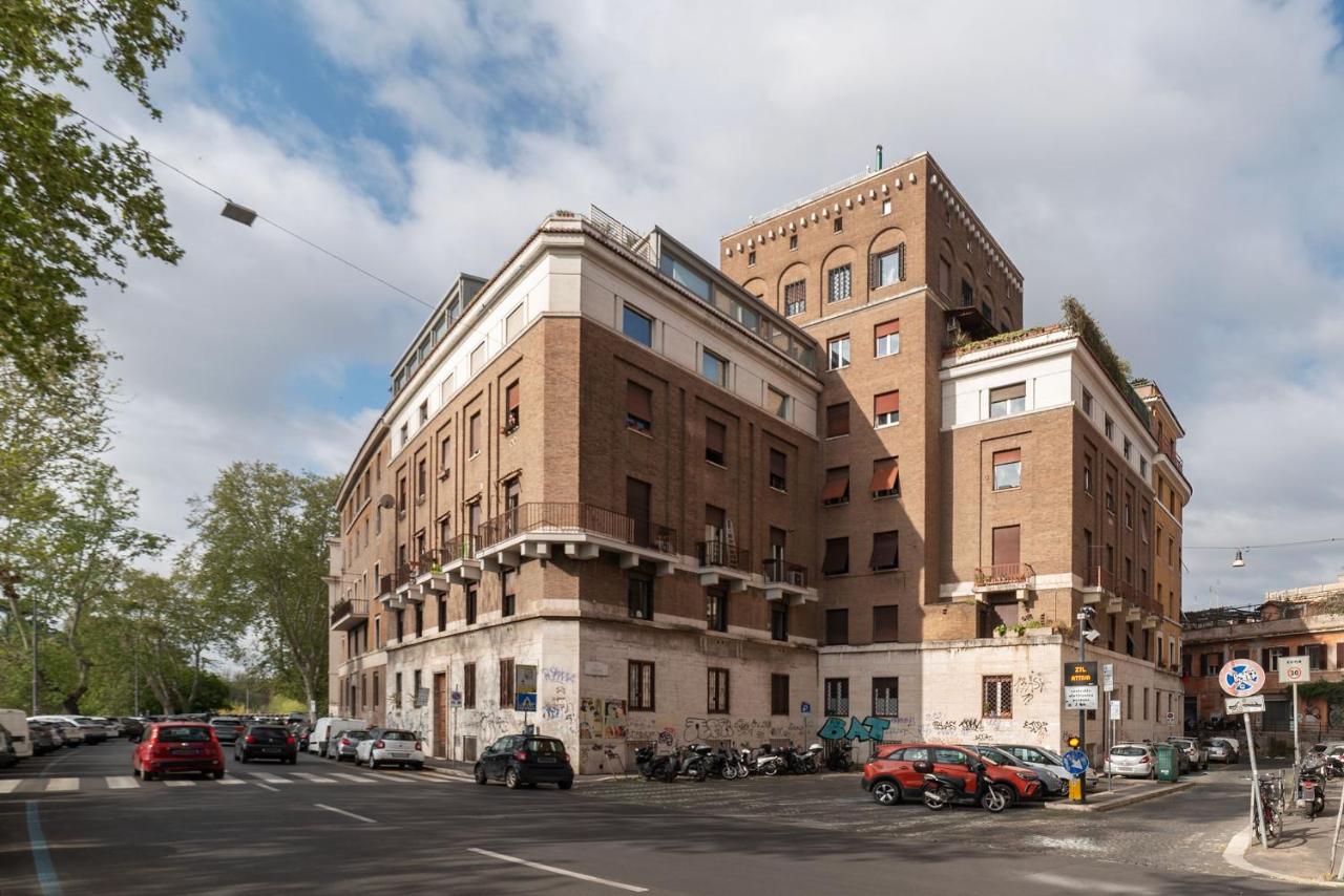 GuestHost - Bright Apartment X4 along the Tevere! - B&B Rome