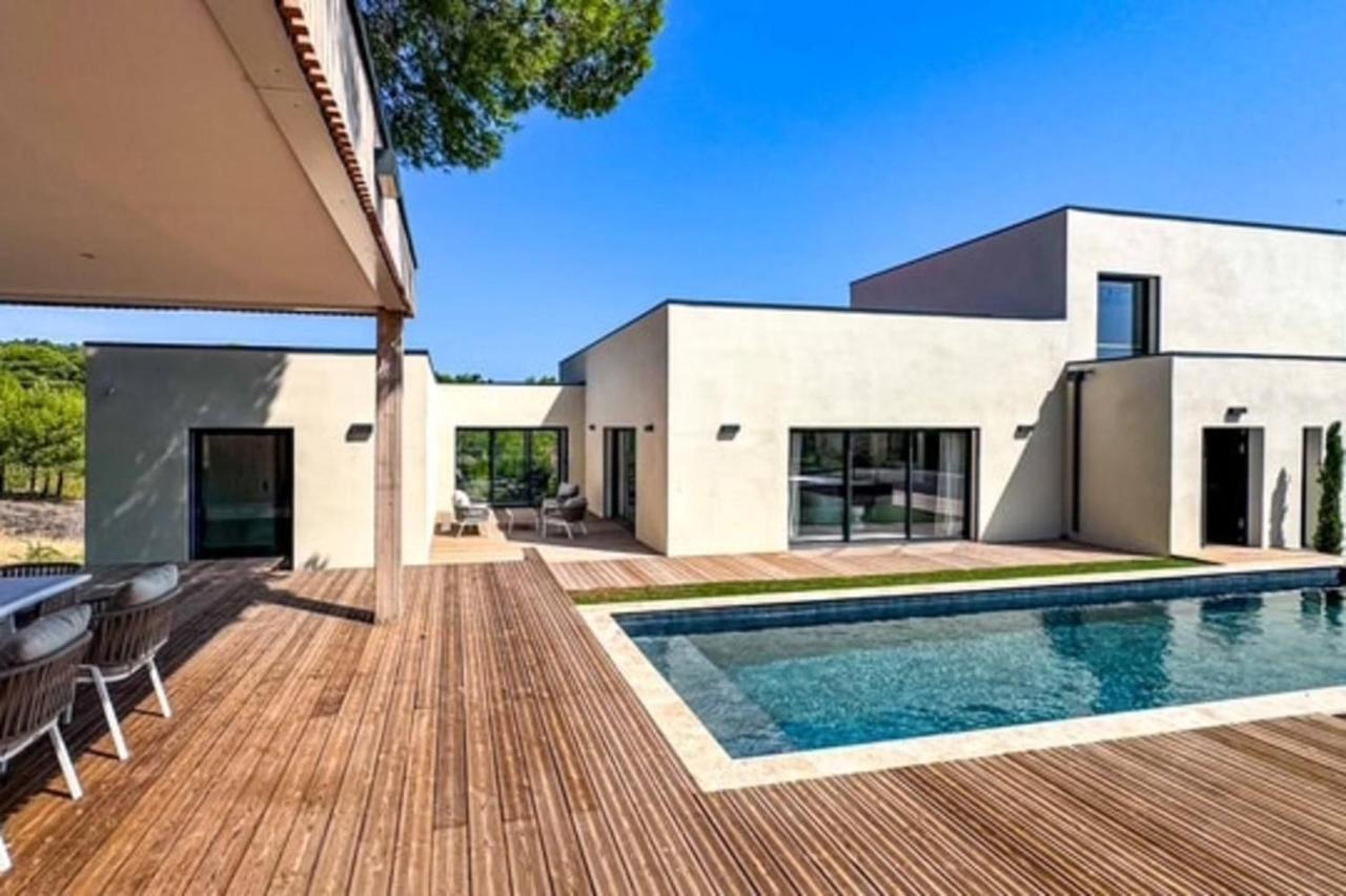 Villa Pineda - Luxe Piscine & Nature - B&B